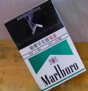 进口香烟黑色盒子图片